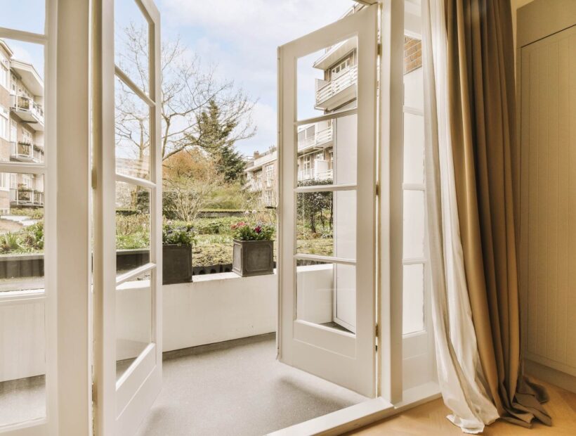 Regulacja drzwi balkonowych – instruktaż krok po kroku