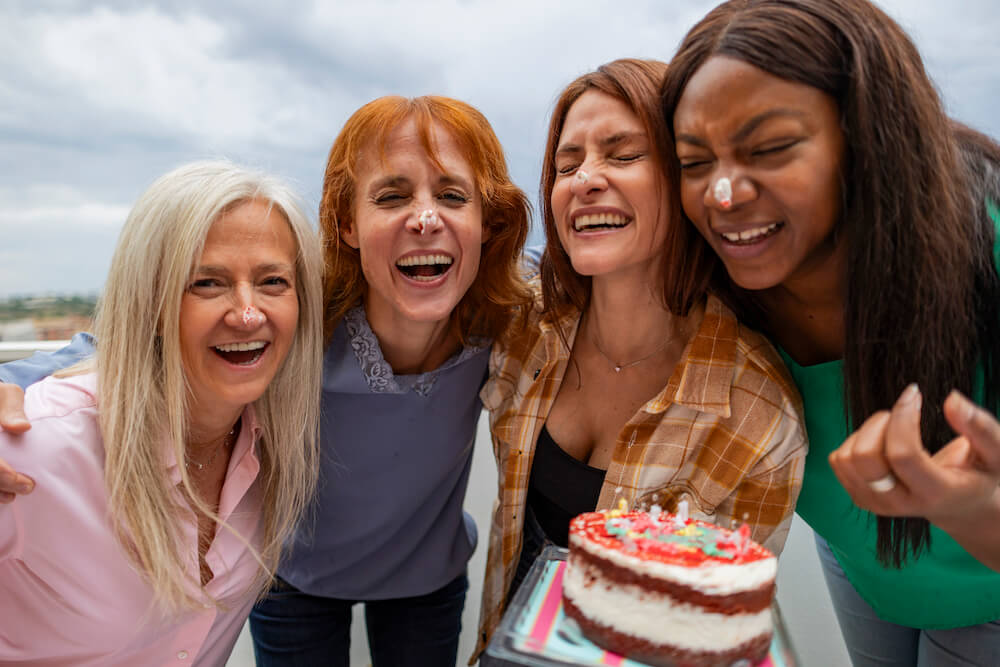 Śmieszne życzenia urodzinowe tematyczne Tematyczne życzenia na urodziny dla znajomych
